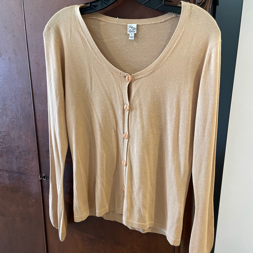 Never worn Saks Fifth Avenue silk/cashmere cardigan Sz. S